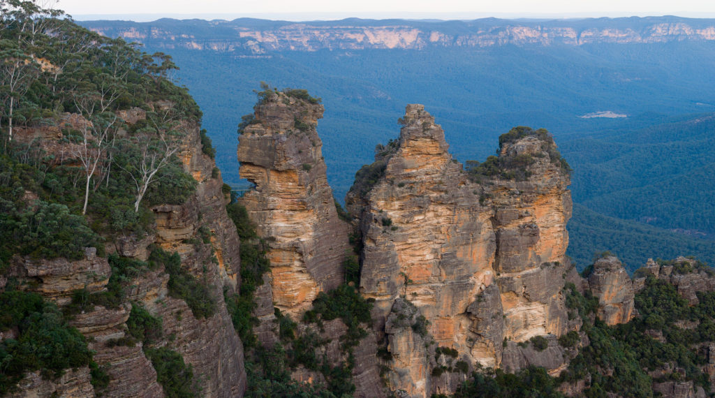 An image of the 3 sisters from the Katoomba Lookout