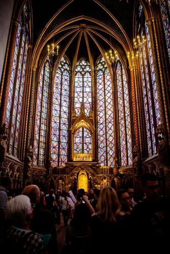 An image of Saint Chapelle in Paris