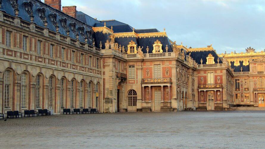 An image of the architecture on display at the palace of versailles