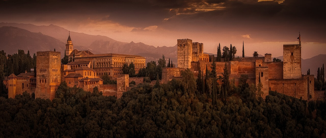 A picture of the famous Alhambra Castle